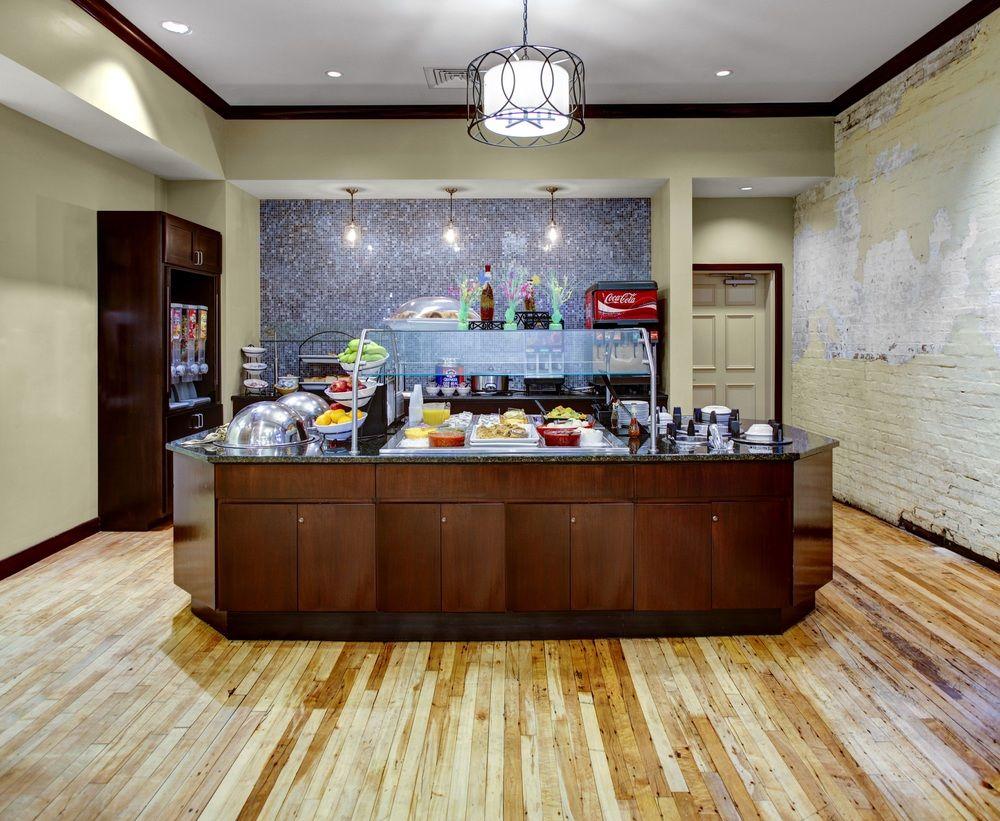 Staybridge Suites Savannah Historic District By Ihg Esterno foto