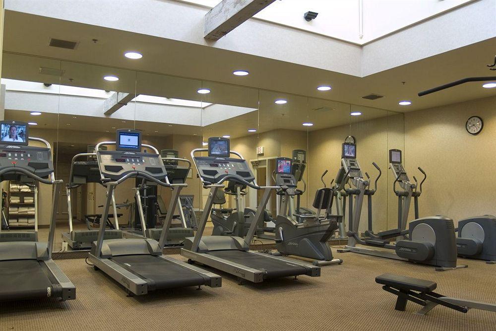 Staybridge Suites Savannah Historic District By Ihg Esterno foto