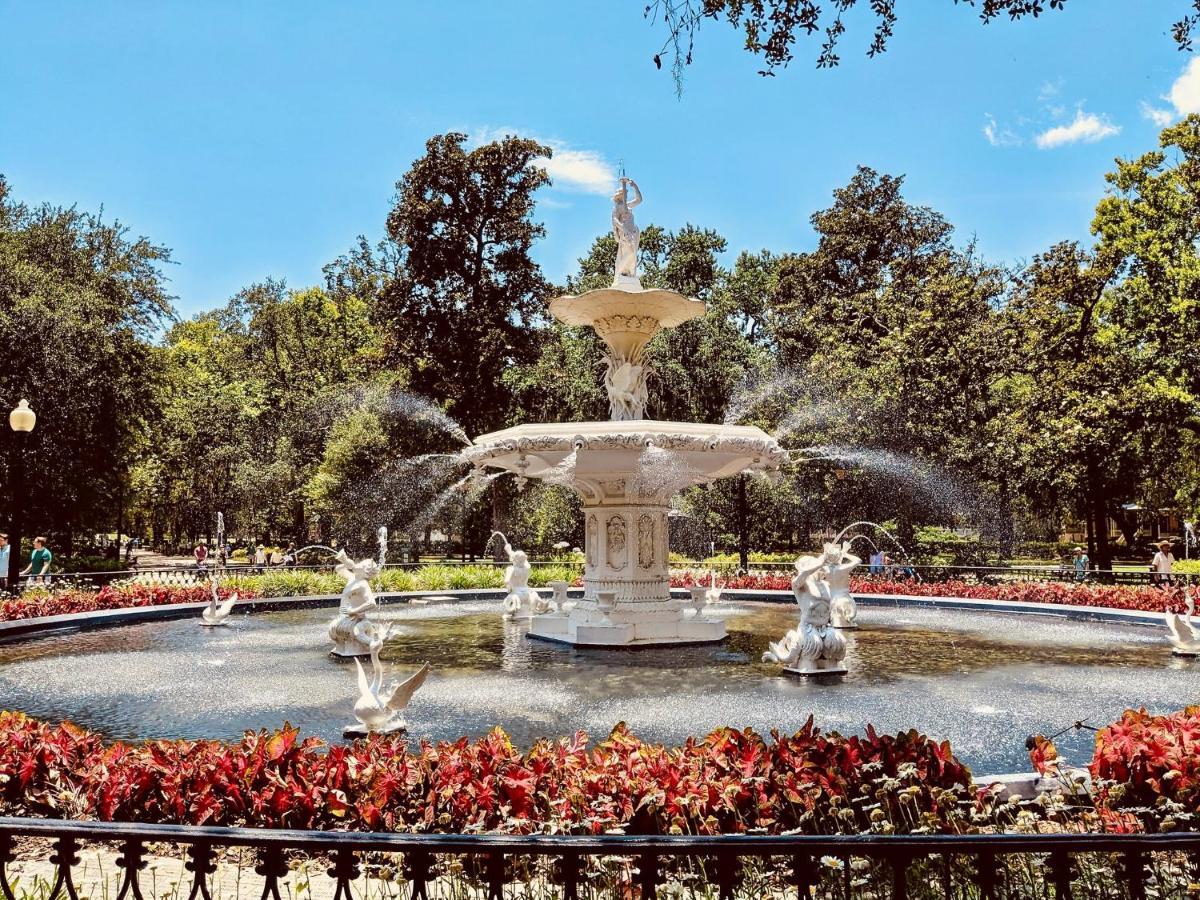 Staybridge Suites Savannah Historic District By Ihg Esterno foto